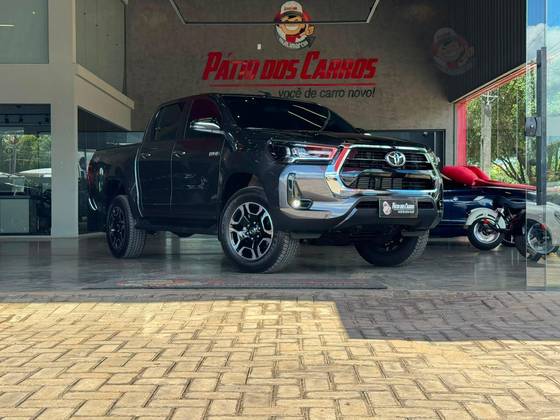 TOYOTA HILUX 2.8 D-4D TURBO DIESEL CD SRV 4X4 AUTOMÁTICO